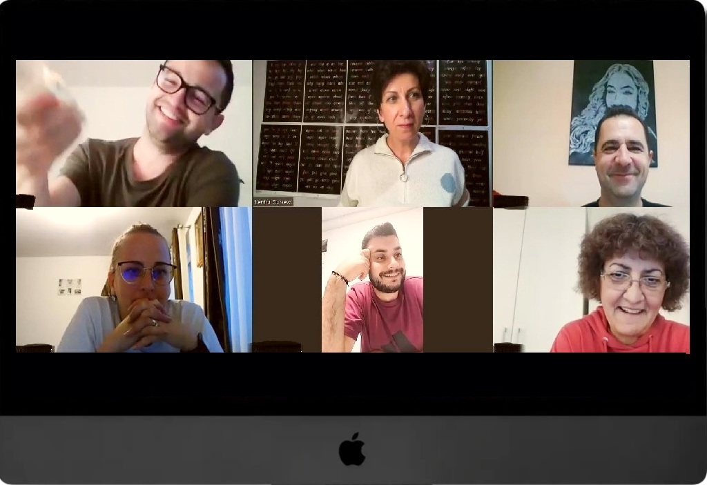 Curs de engleză online pentru adulți în grup mic